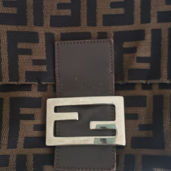 Fendi Zucca Mama Baguette Tabacco - Picture 2 of 15